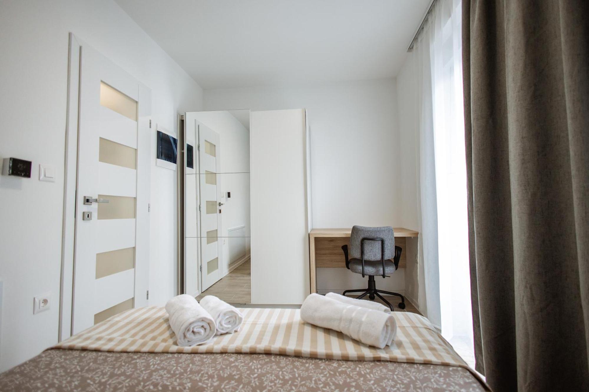 Cozy Studio Apartment In Osijek - Self Check In Bagian luar foto