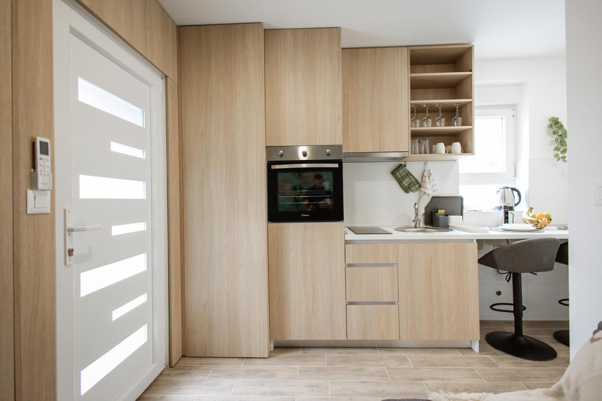 Cozy Studio Apartment In Osijek - Self Check In Bagian luar foto