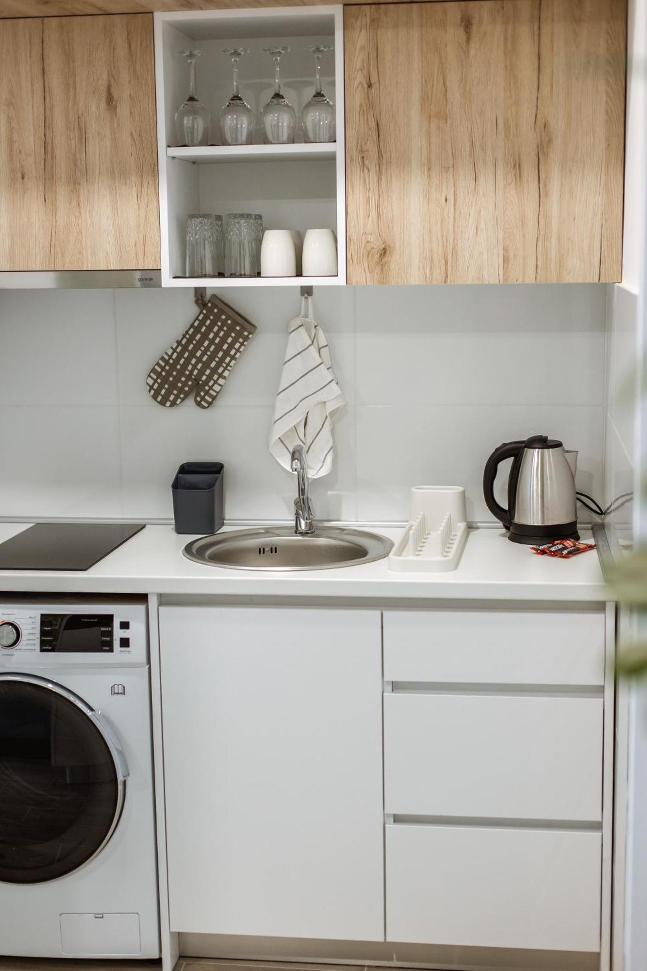 Cozy Studio Apartment In Osijek - Self Check In Bagian luar foto