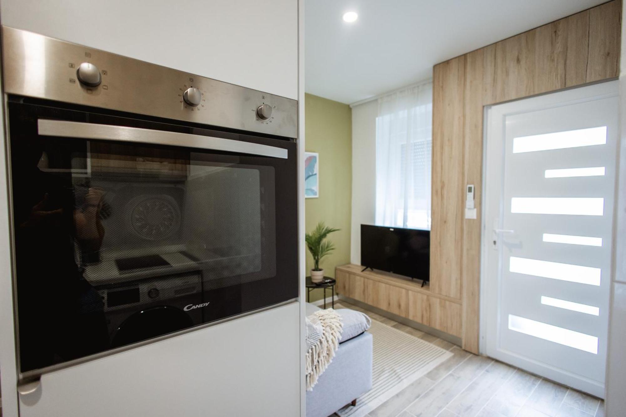 Cozy Studio Apartment In Osijek - Self Check In Bagian luar foto