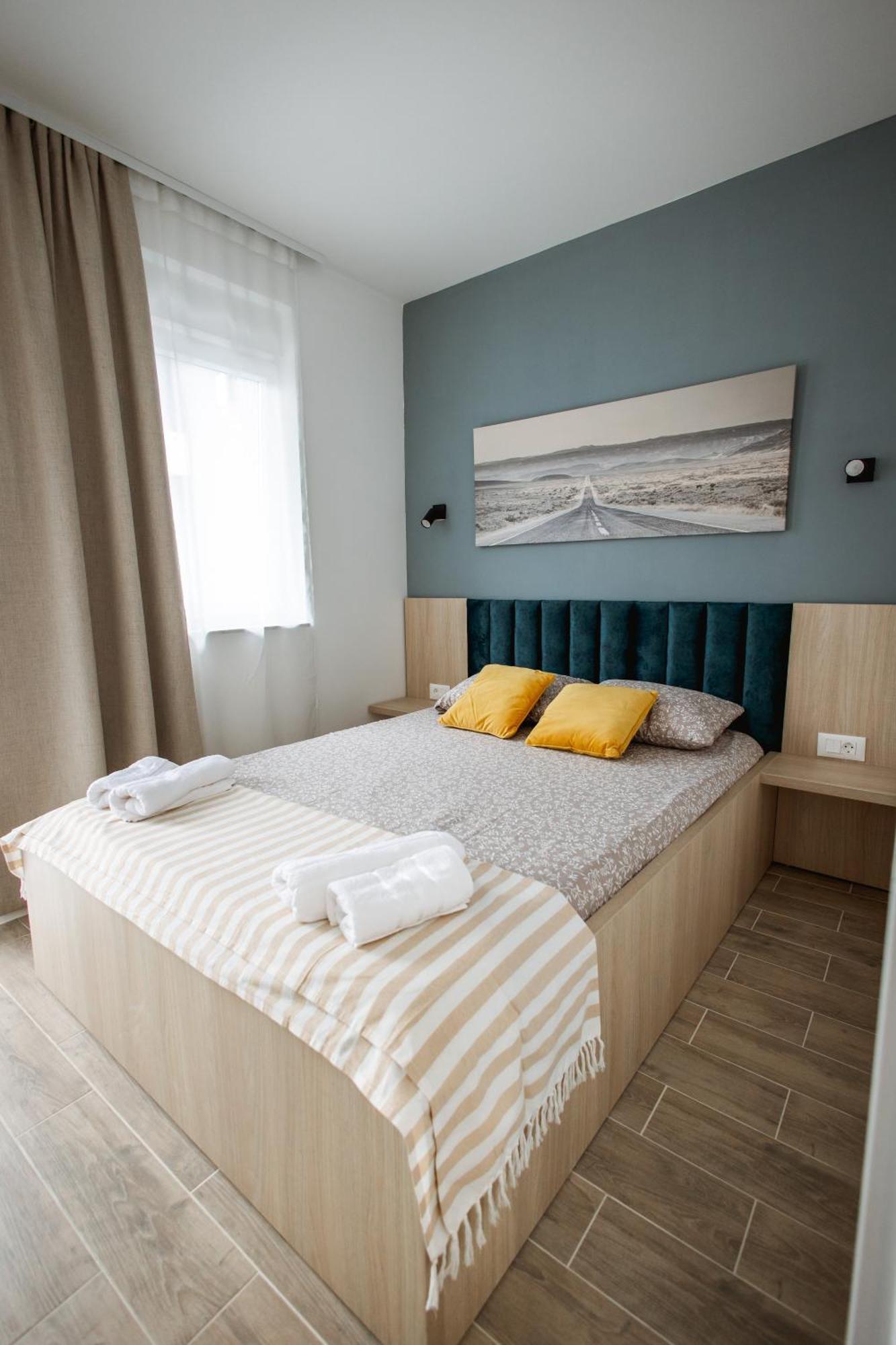 Cozy Studio Apartment In Osijek - Self Check In Bagian luar foto