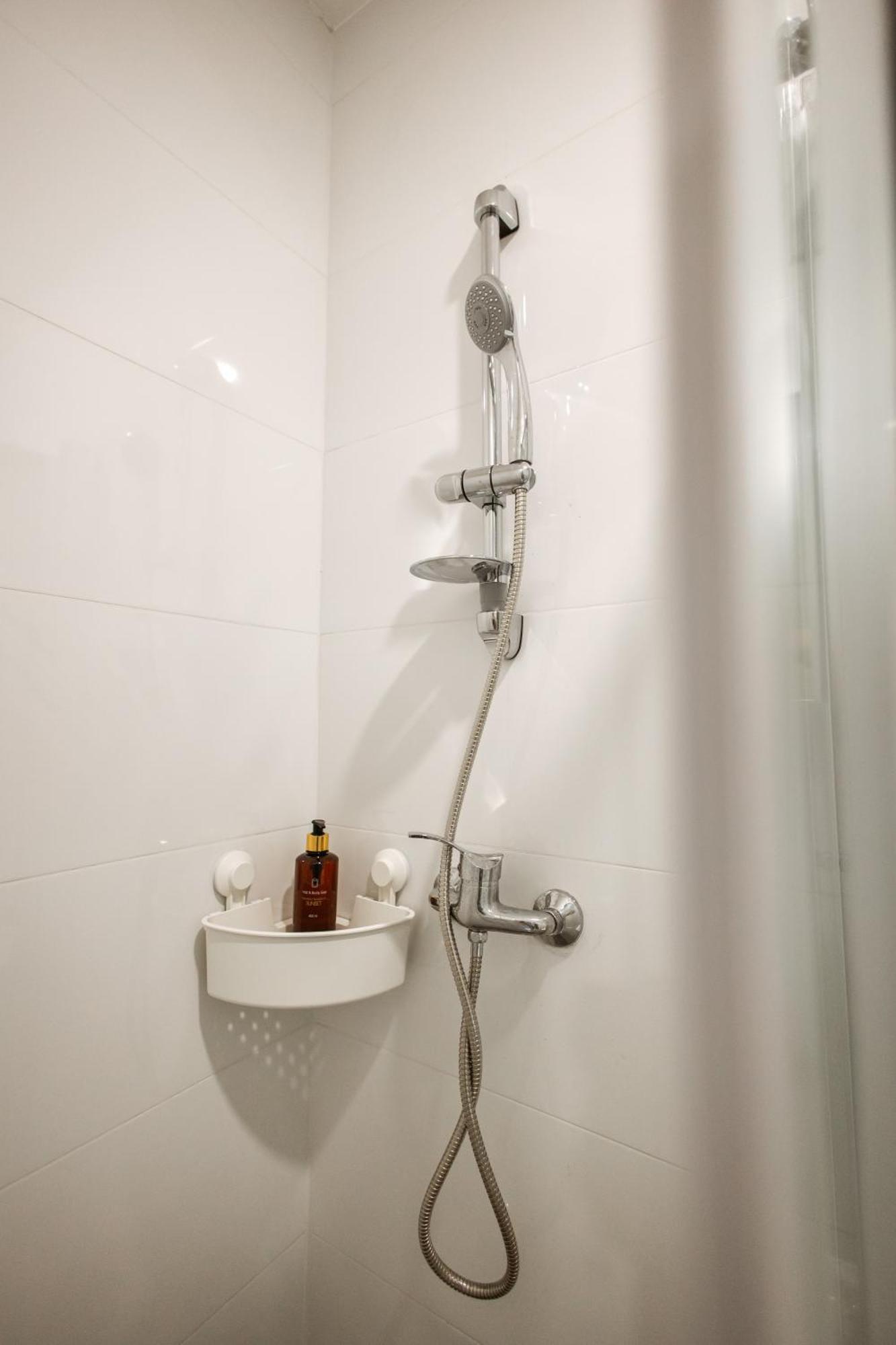 Cozy Studio Apartment In Osijek - Self Check In Bagian luar foto