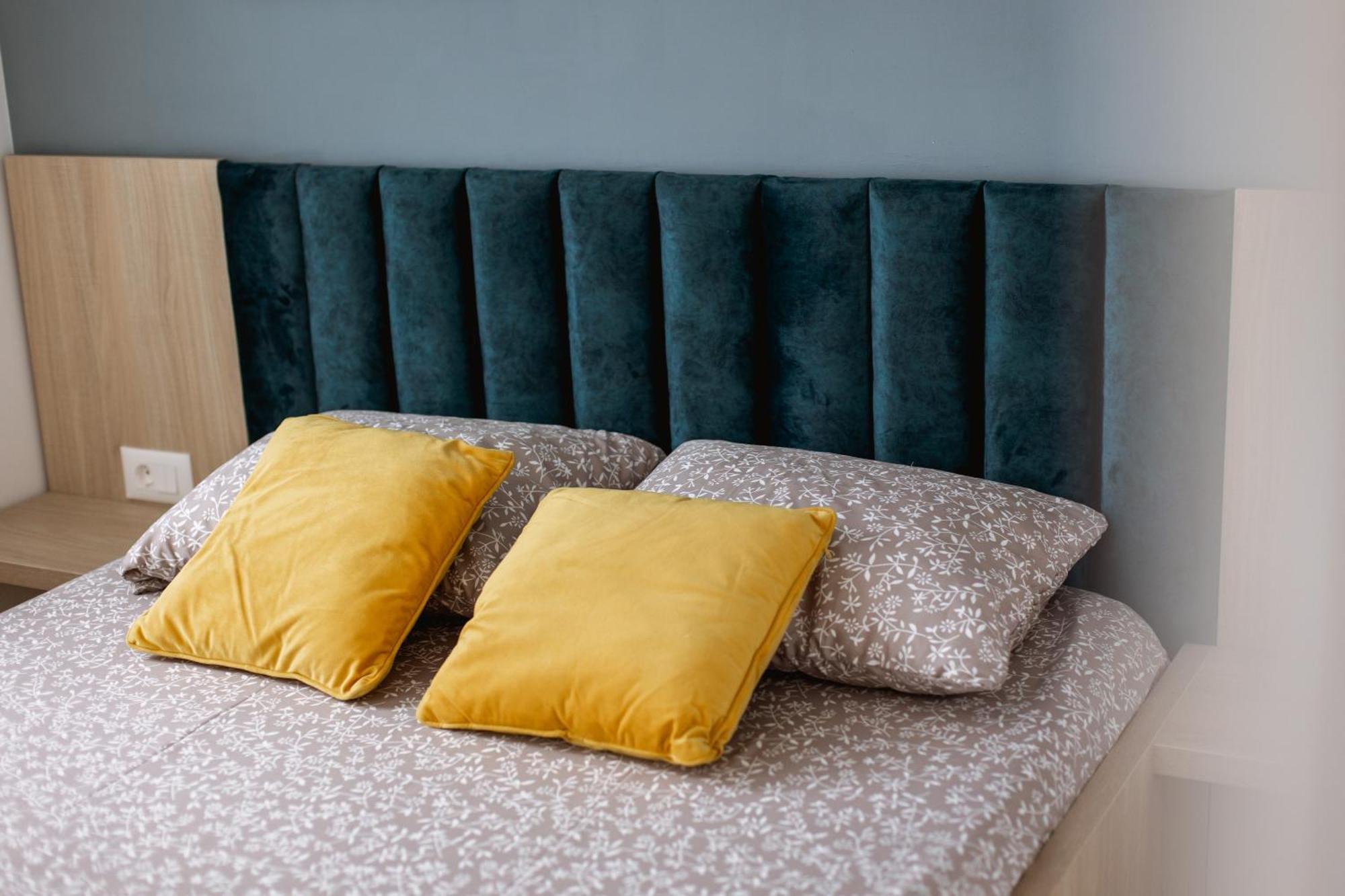 Cozy Studio Apartment In Osijek - Self Check In Bagian luar foto
