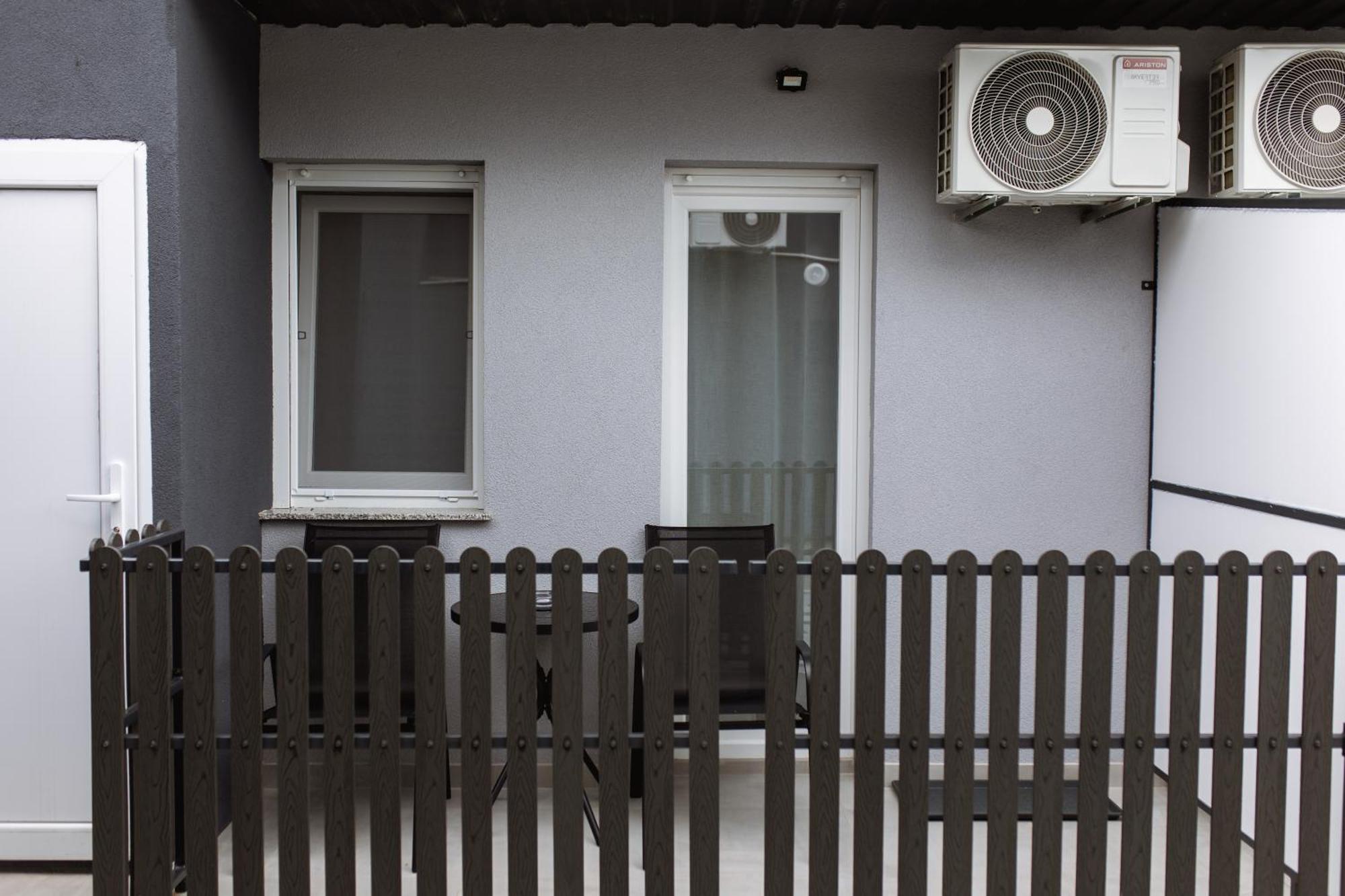 Cozy Studio Apartment In Osijek - Self Check In Bagian luar foto